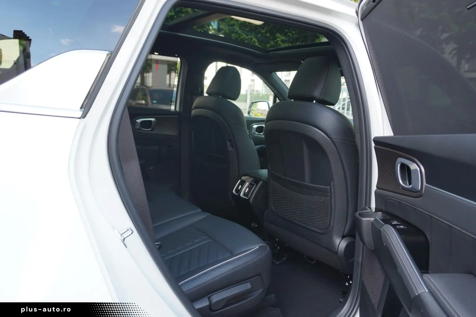 KIA Sorento Platinum 4WD Plug In Panorama ACC Mod 25
