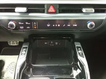 KIA Sorento Platinum HUD Niveau Navi Leder Digitales