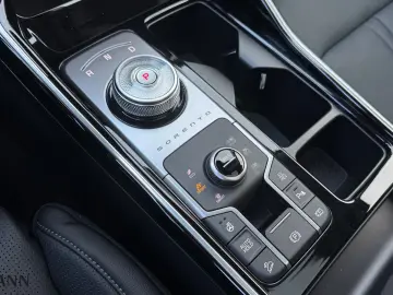 KIA Sorento 1.6 T-GDI PHEV AWD Plug&Ride   Panoramad