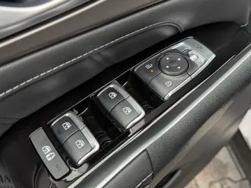 KIA Sorento 1.6 T-GDI PHEV AWD Plug&Ride   Panoramad
