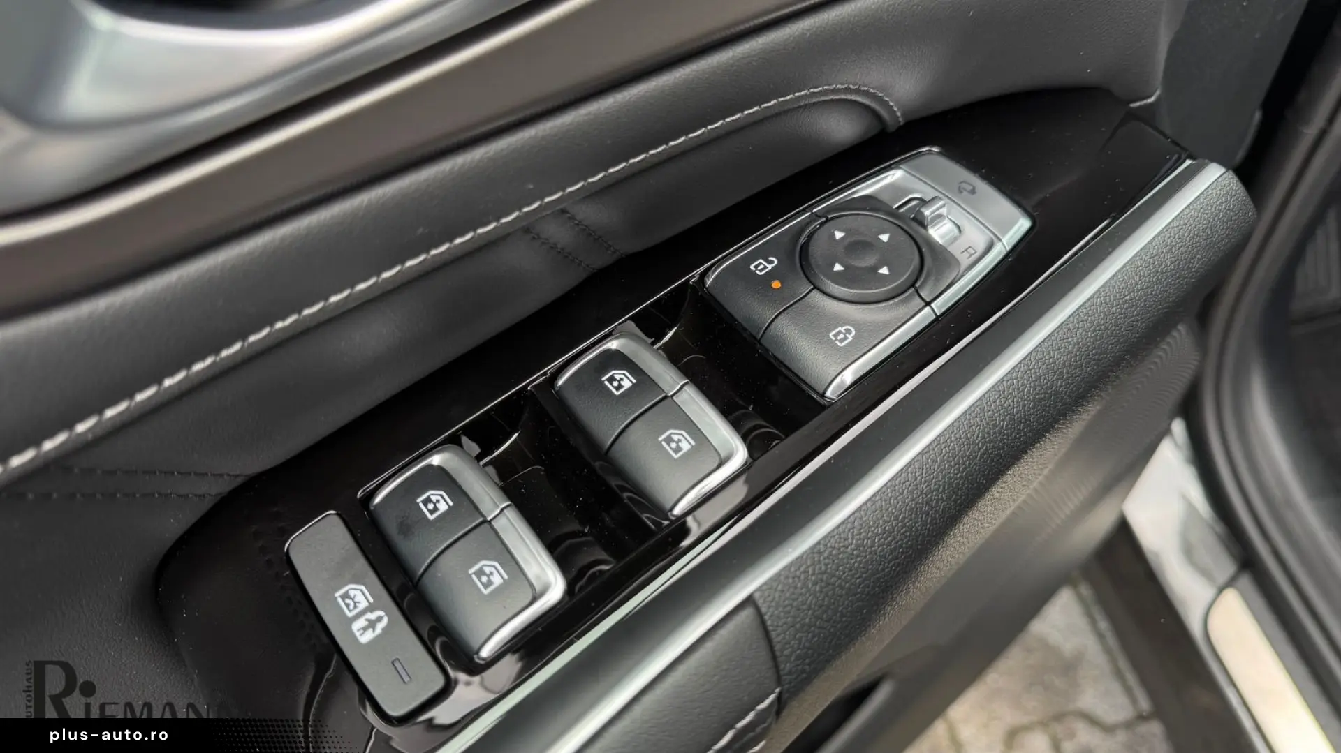 KIA Sorento 1.6 T-GDI PHEV AWD Plug&Ride   Panoramad