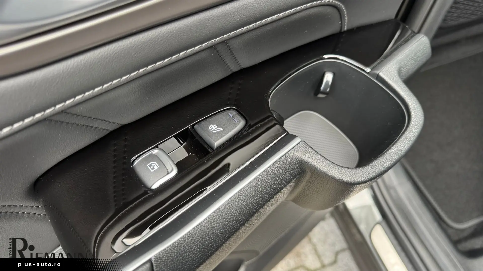 KIA Sorento 1.6 T-GDI PHEV AWD Plug&Ride   Panoramad