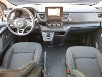 NISSAN Primastar Kombi L2H1 3 0 dCi