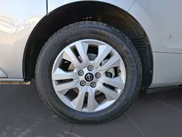 NISSAN Primastar Kombi L2H1 3 0 dCi
