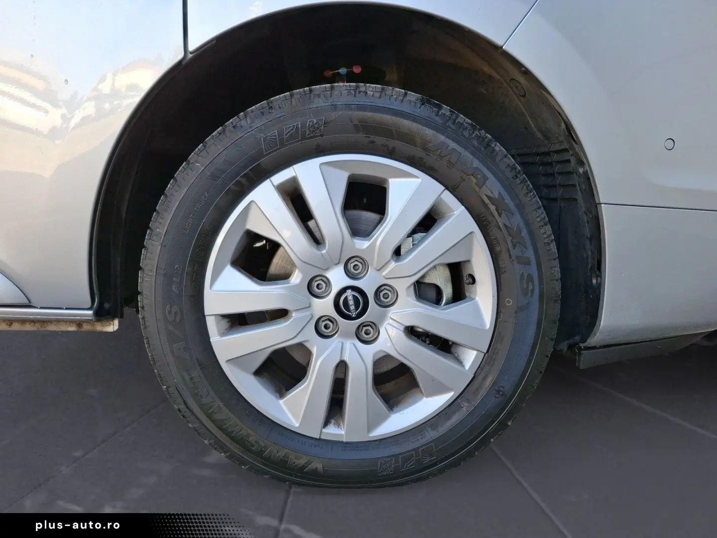 NISSAN Primastar Kombi L2H1 3 0 dCi