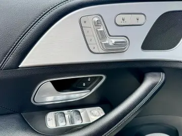MERCEDES-BENZ GLE 350d 4Matic AMG PanoSD Head-up AHK…