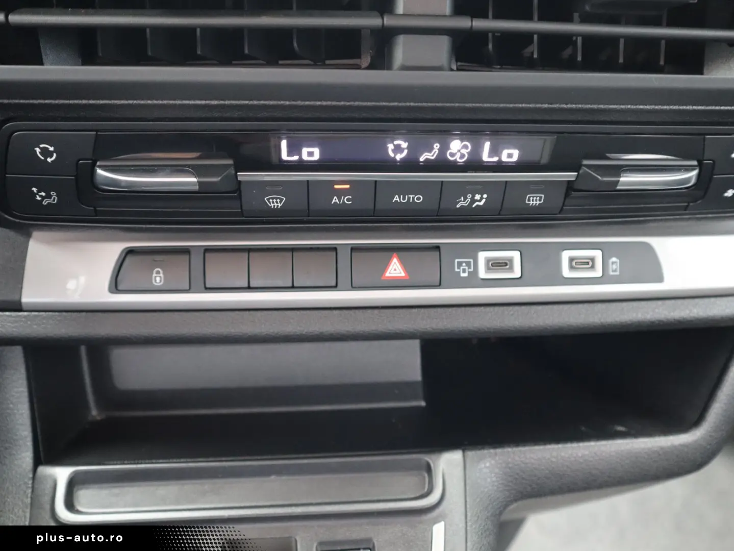 PEUGEOT E-Expert Kombi 75kWh L3 LED Klima 180  DAB  Navi