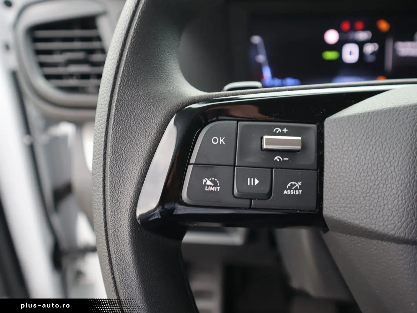 PEUGEOT E-Expert Kombi 75kWh L3 LED Klima 180  DAB  Navi