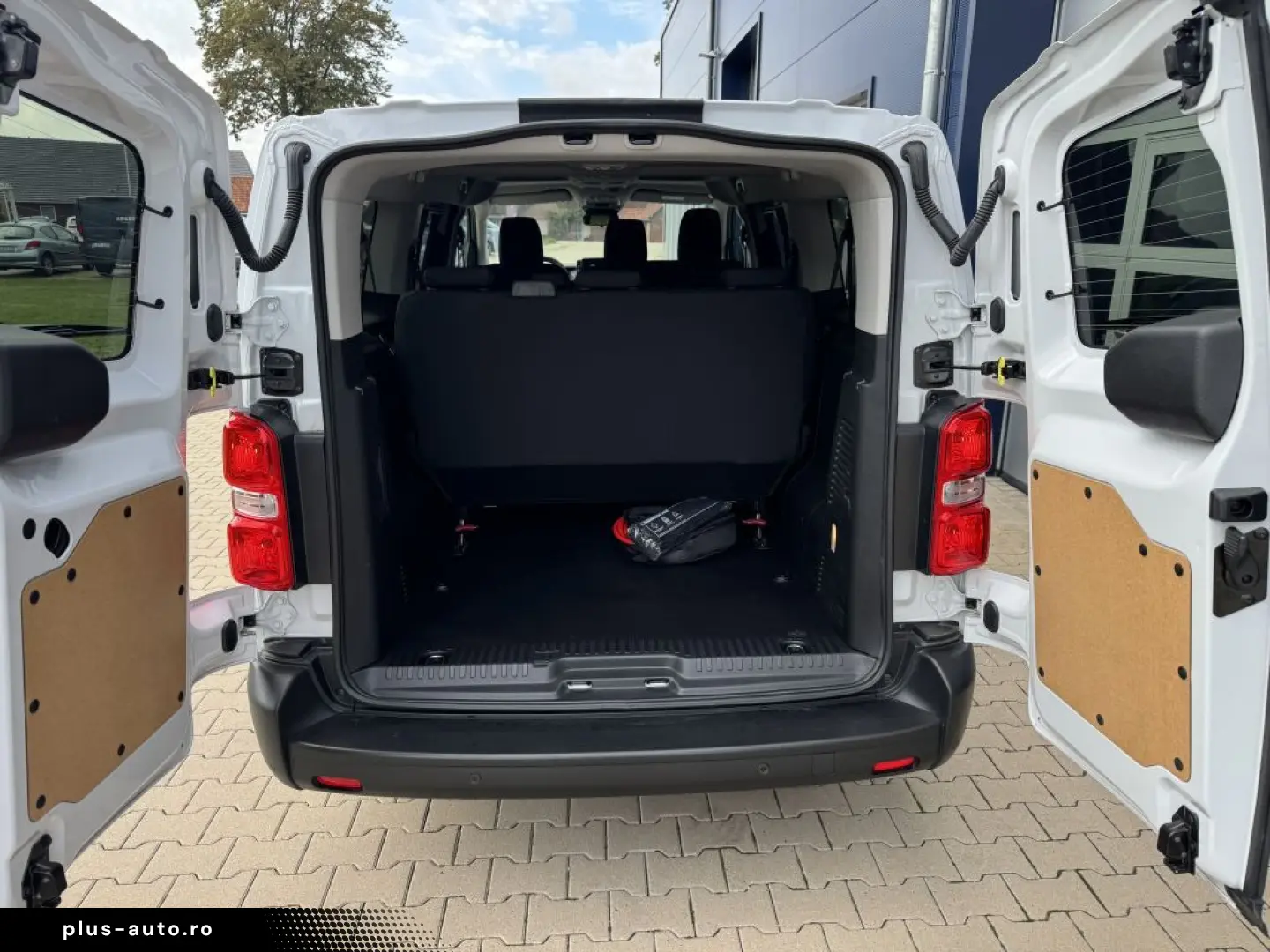 PEUGEOT e-Expert L3 (75kWh) Klima-Paket i-Connect