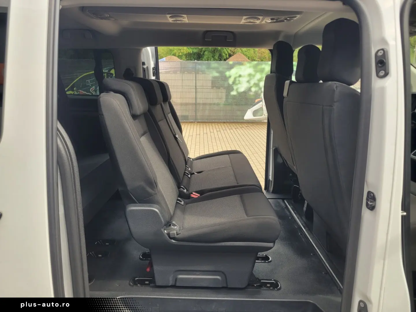 PEUGEOT E-Expert 75kWh  L3  BUS Kamera LED NAVI 9 Sitze