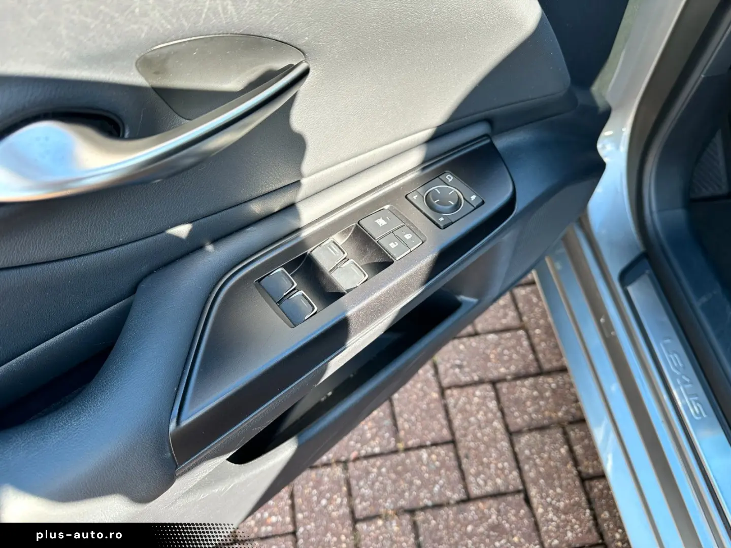 LEXUS ES 300h Hybrid Cam Navi Scheckheft 1.Hand
