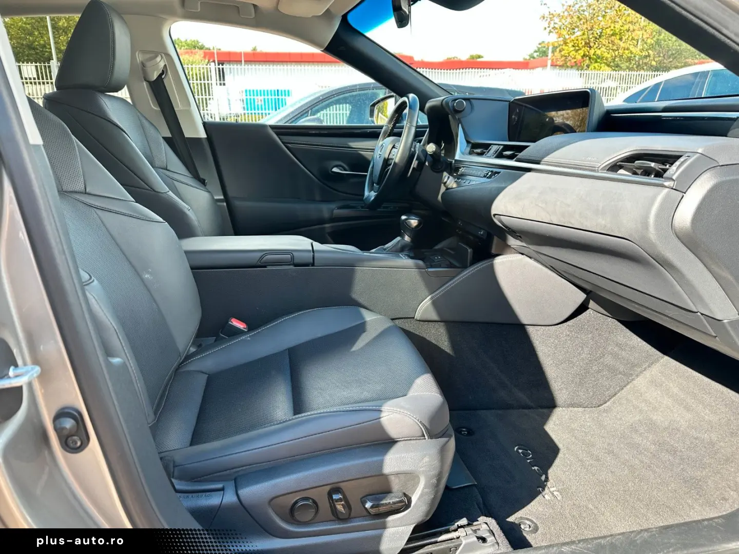 LEXUS ES 300h Hybrid Cam Navi Scheckheft 1.Hand