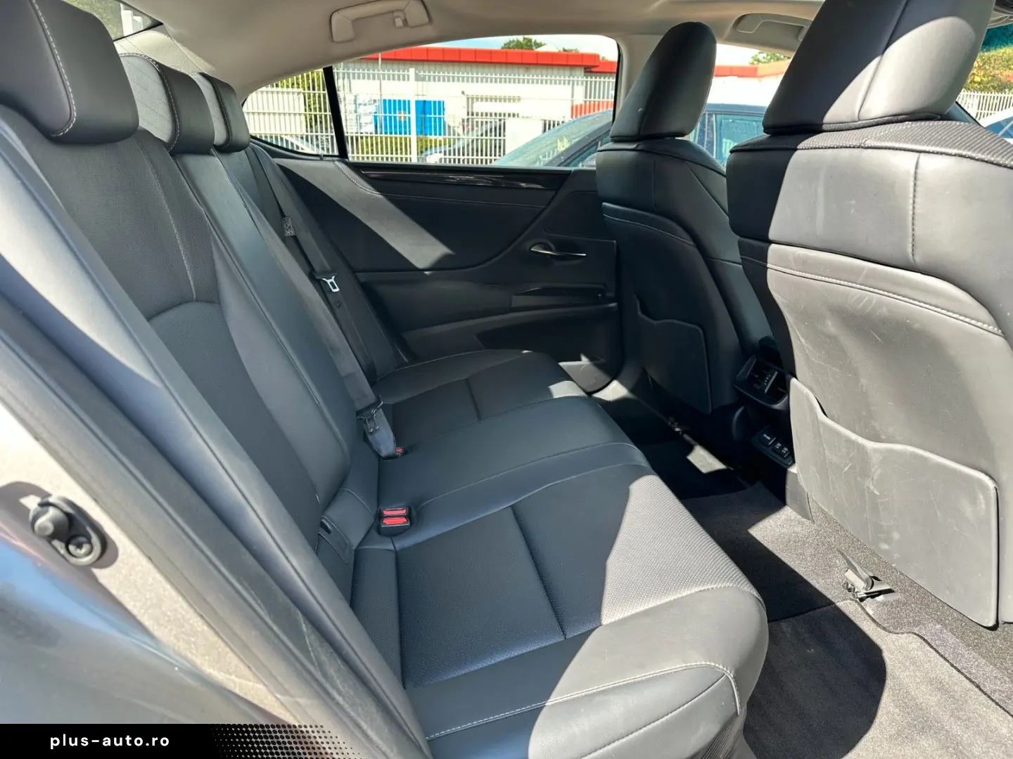 LEXUS ES 300h Hybrid Cam Navi Scheckheft 1.Hand