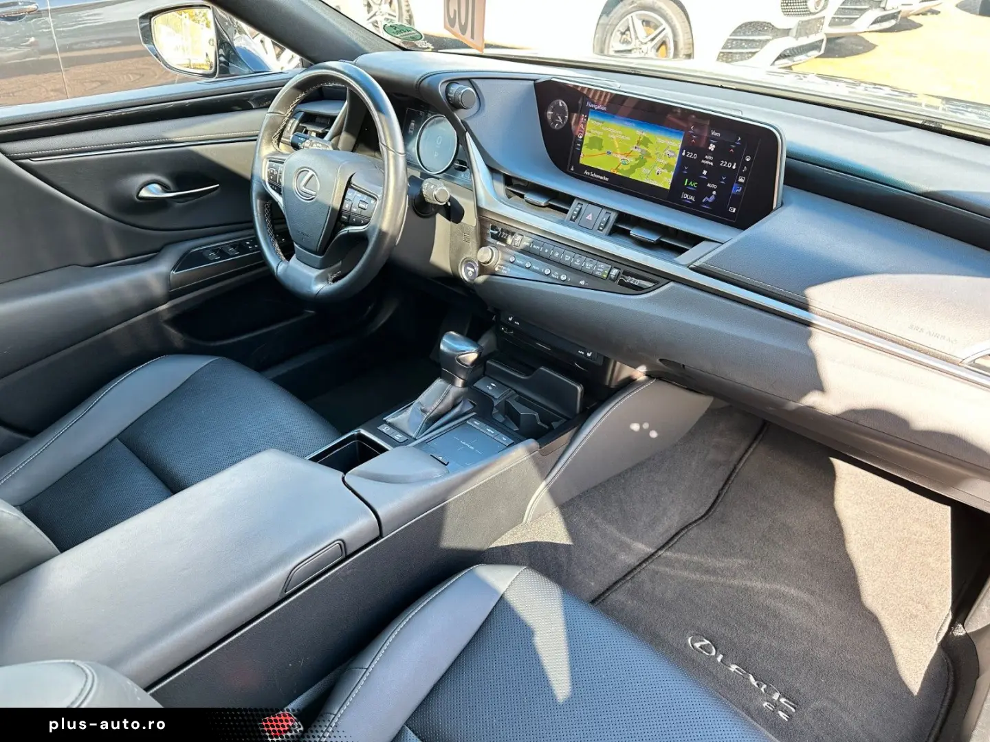 LEXUS ES 300h Hybrid Cam Navi Scheckheft 1.Hand