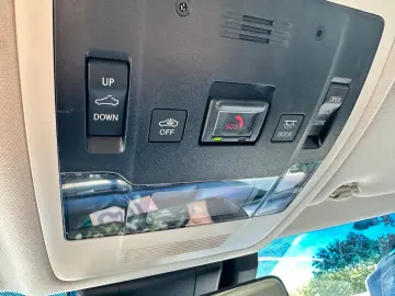 LEXUS ES 300h Hybrid Cam Navi Scheckheft 1.Hand
