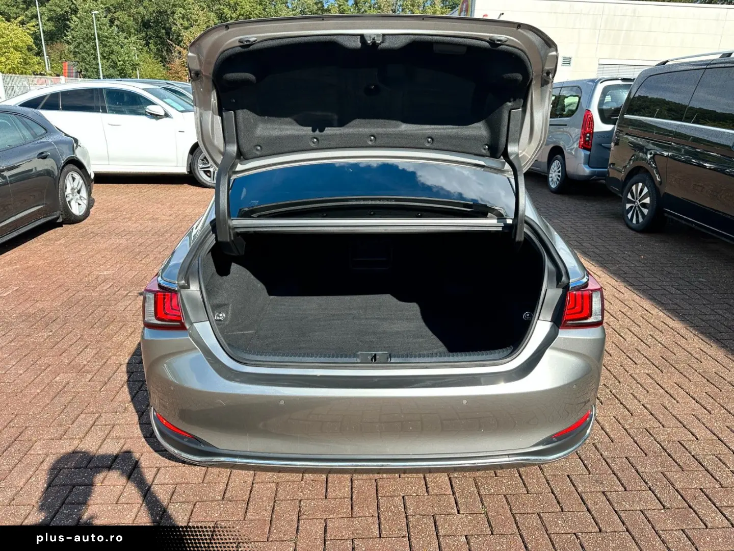 LEXUS ES 300h Hybrid Cam Navi Scheckheft 1.Hand