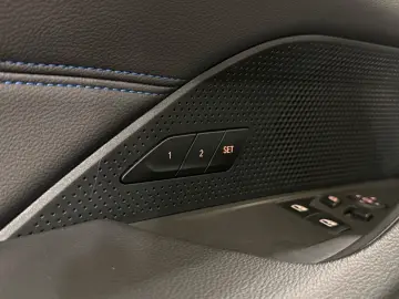 BMW M440i xDrive Coupé Pro ACC RFK HUD HiFi Memory