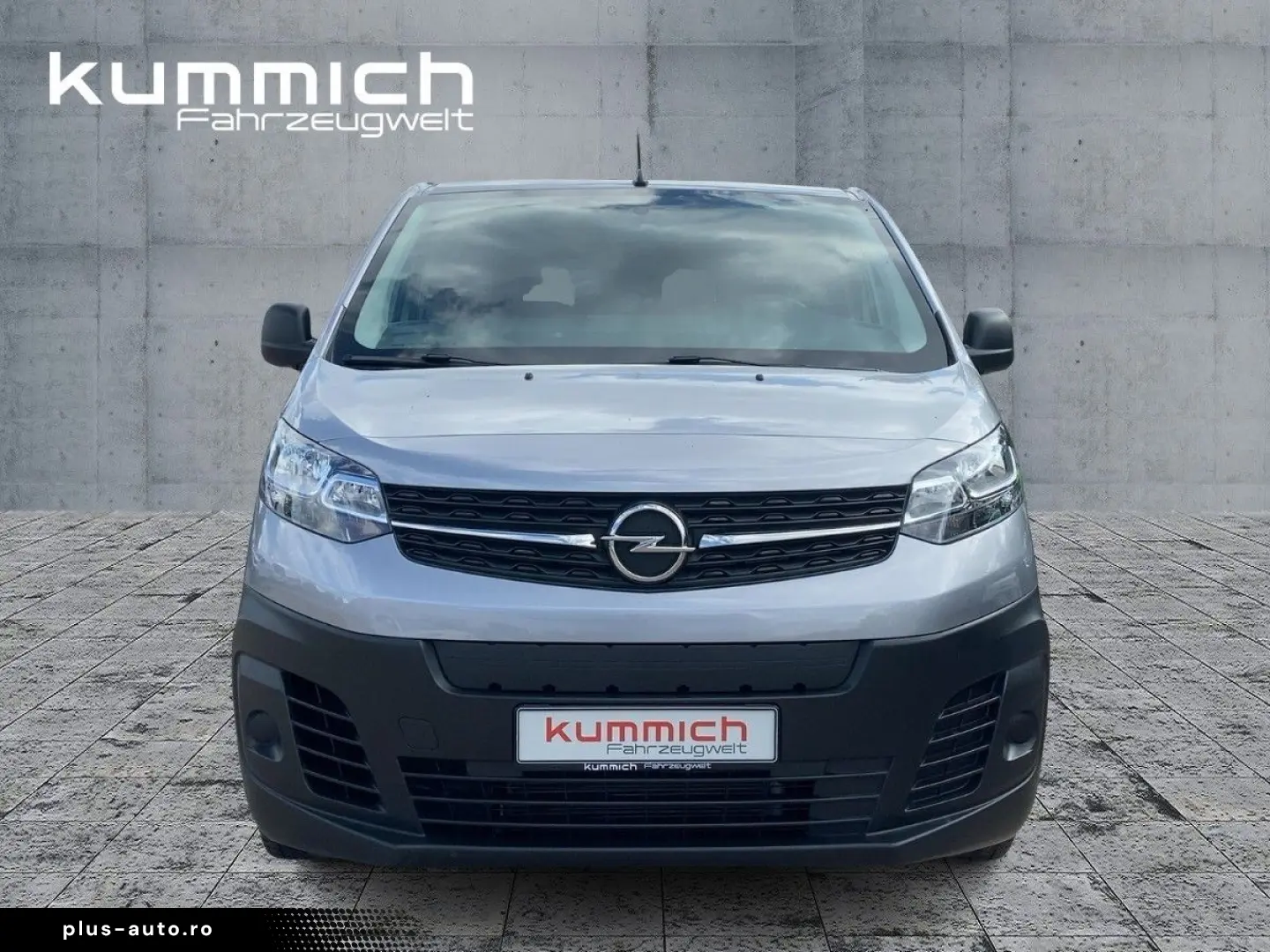 OPEL Vivaro -e M 9 Sitzer
