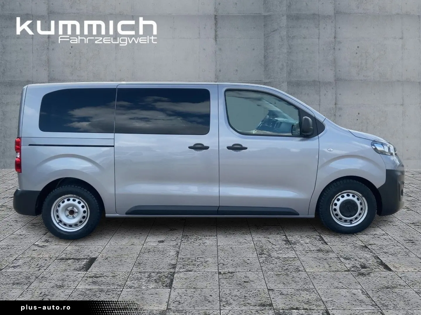 OPEL Vivaro -e M 9 Sitzer