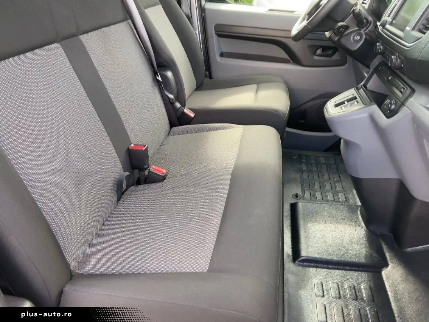 OPEL Vivaro -e M 9 Sitzer