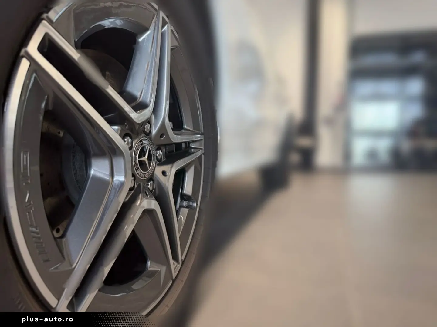 MERCEDES-BENZ GLE 300 d 4M AMG
