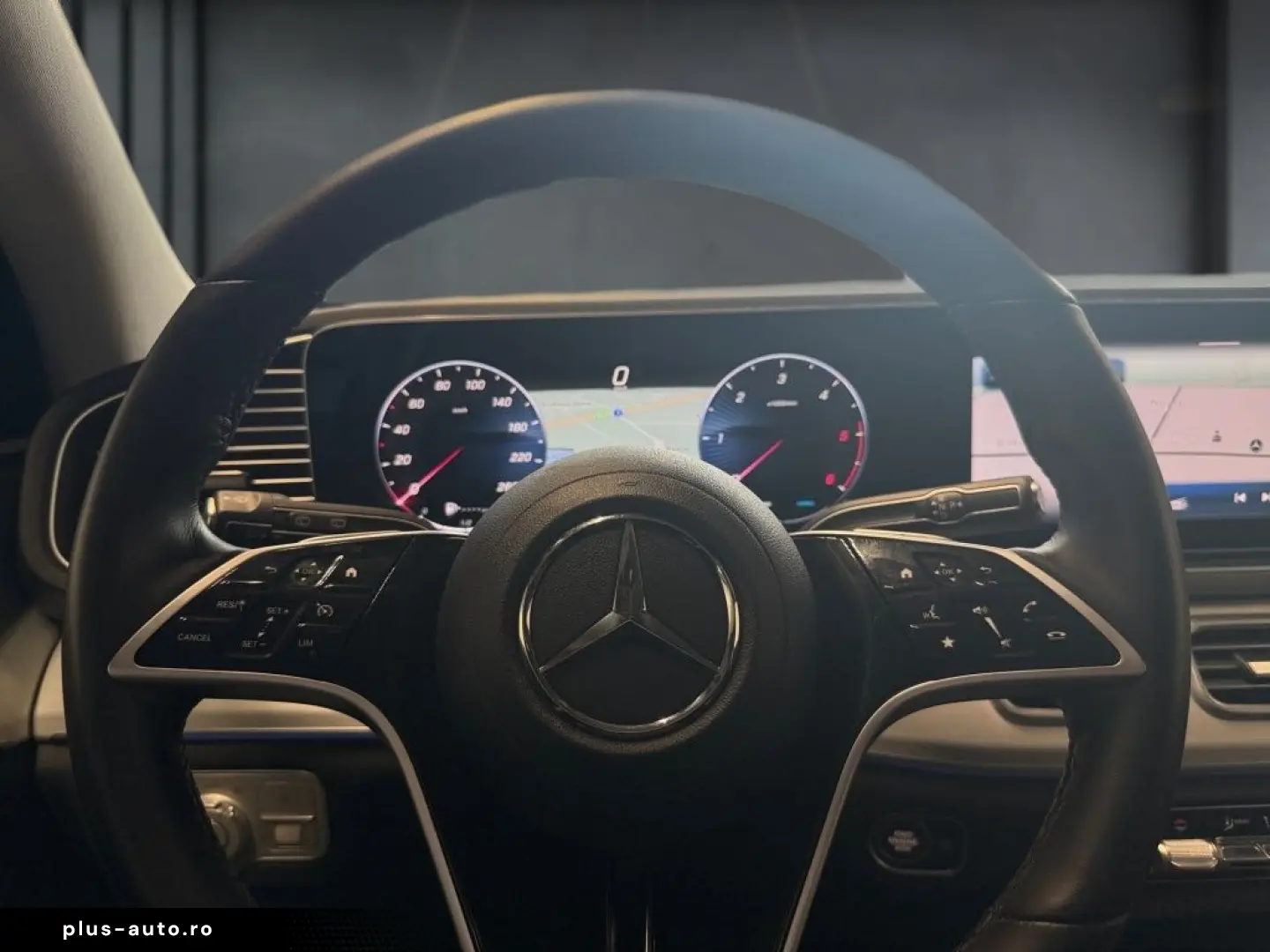 MERCEDES-BENZ GLE 300 d 4M AMG
