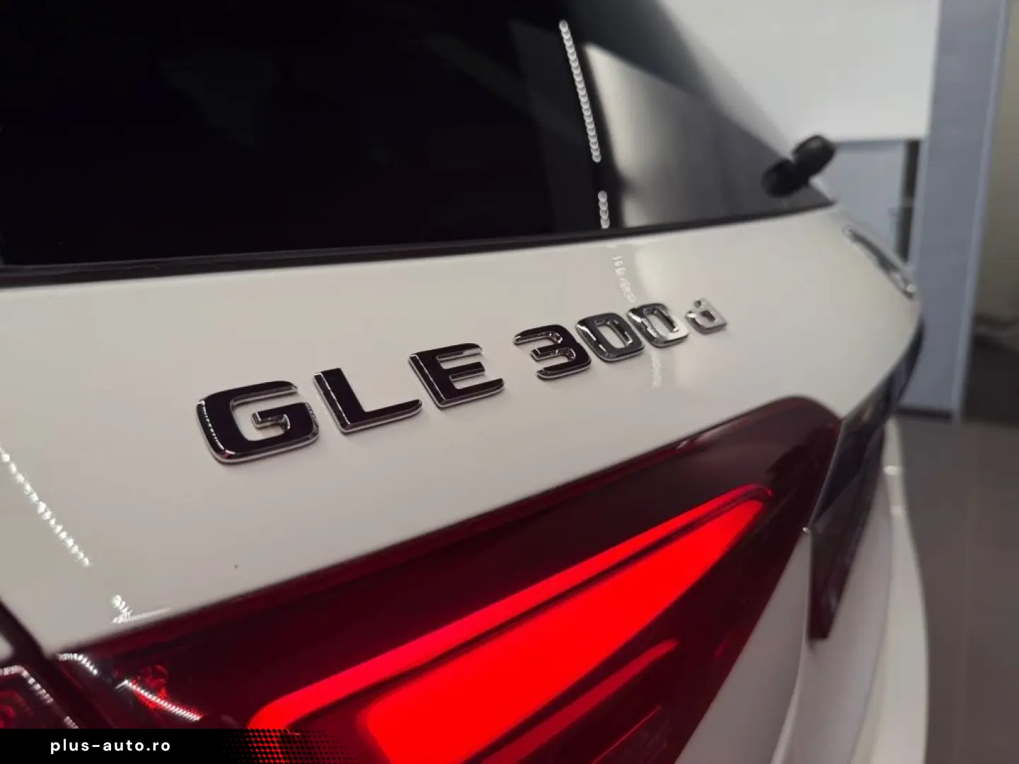 MERCEDES-BENZ GLE 300 d 4M AMG