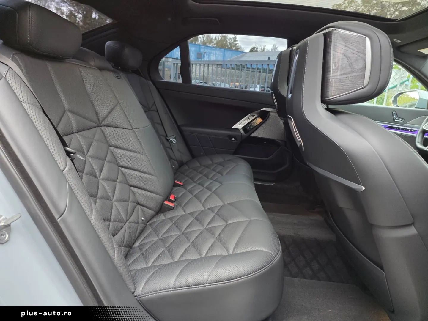 BMW 740i M Sport Paket Kristall Paket SkyLounge B&W