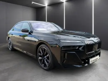 BMW 740d xDrive M SPORTPAKET PRO SKY LOUNGE INTEGRAL