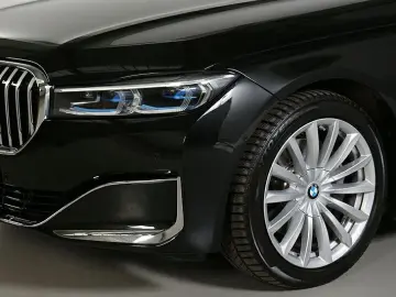 BMW 740d xDr. Standh Massage ACC HuD H&K Laser Park