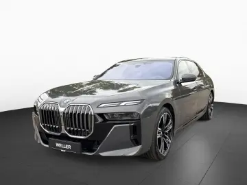 BMW 740d M-SPORT SkyLo Sthzg