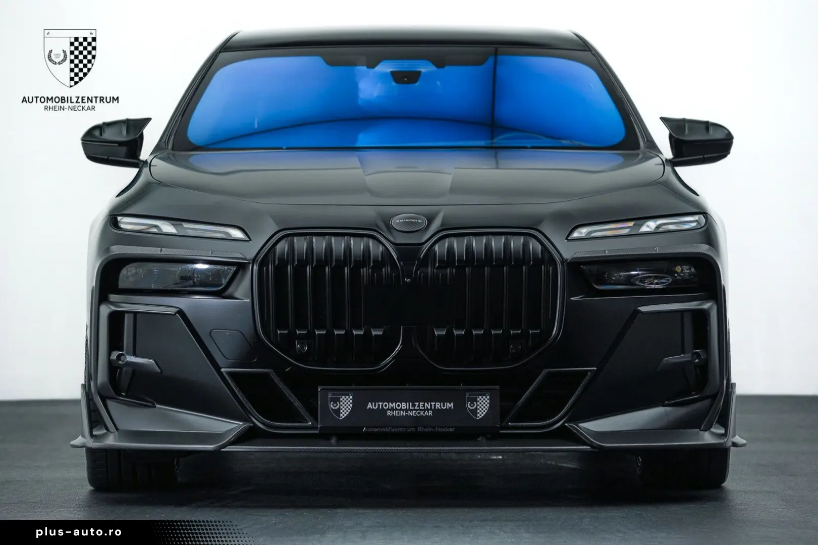 BMW 750e MANSORY FullCarbon Executive SkyLounge