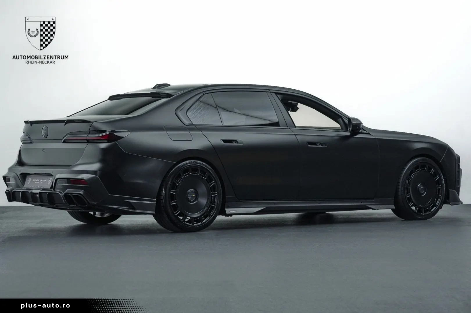 BMW 750e MANSORY FullCarbon Executive SkyLounge