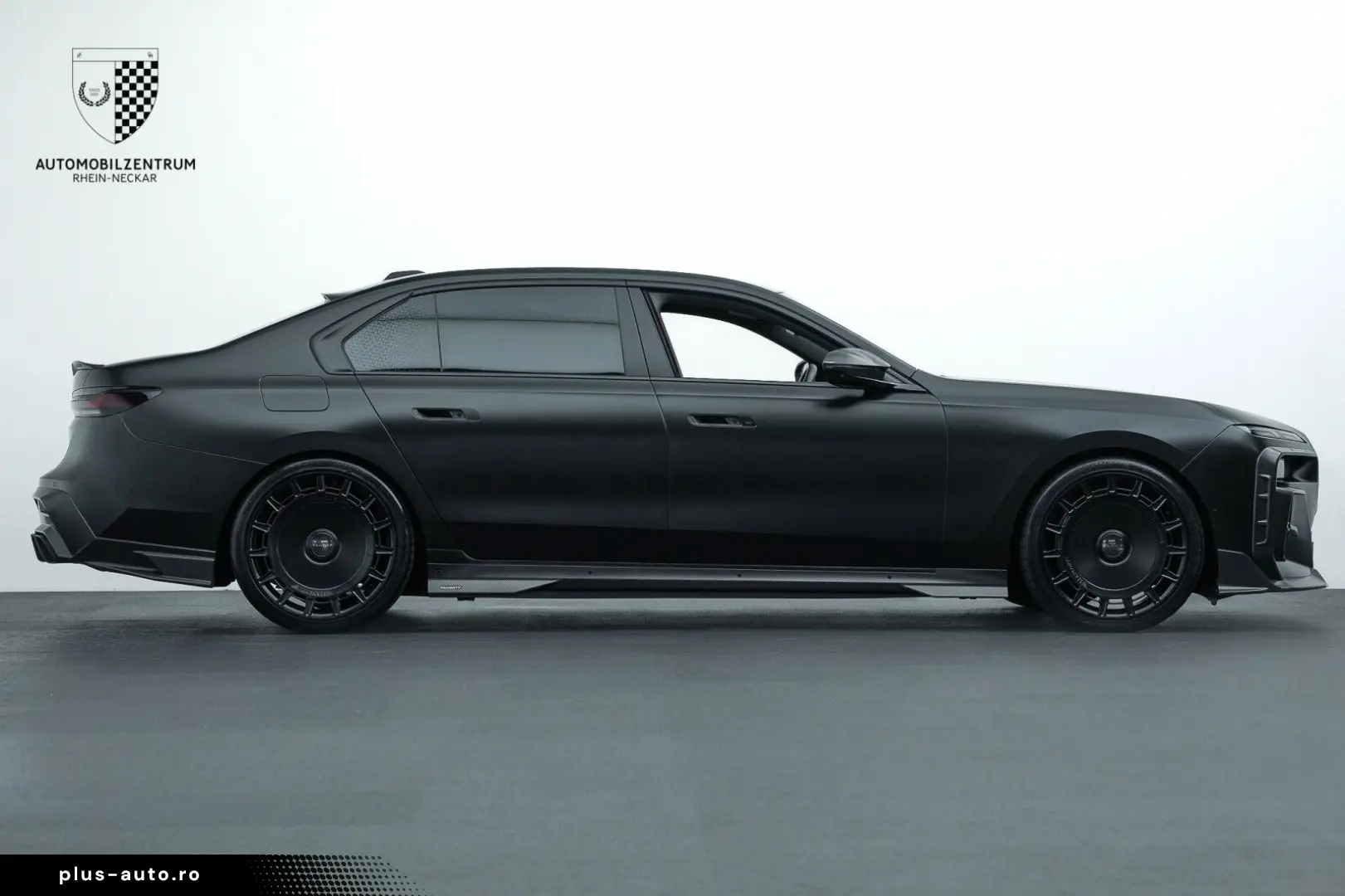 BMW 750e MANSORY FullCarbon Executive SkyLounge