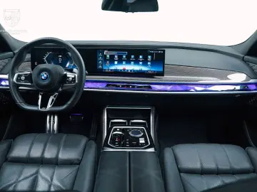 BMW 750e MANSORY FullCarbon Executive SkyLounge