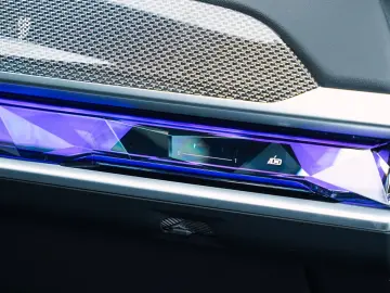 BMW 750e MANSORY FullCarbon Executive SkyLounge