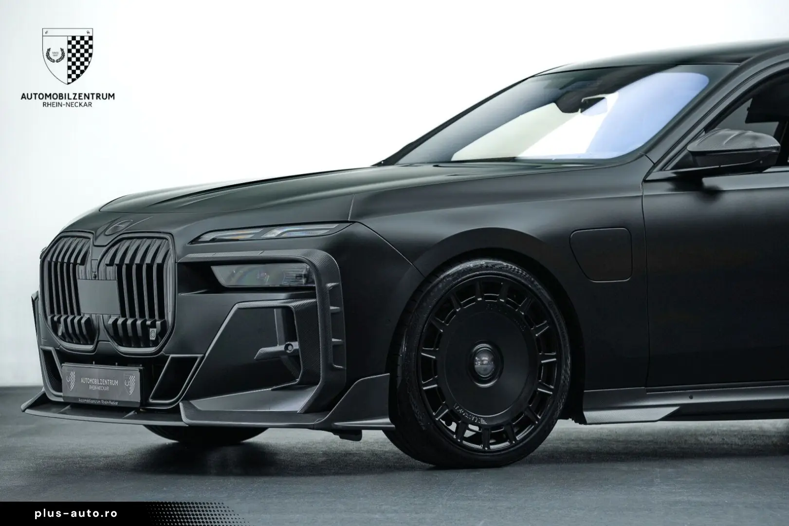 BMW 750e MANSORY FullCarbon Executive SkyLounge