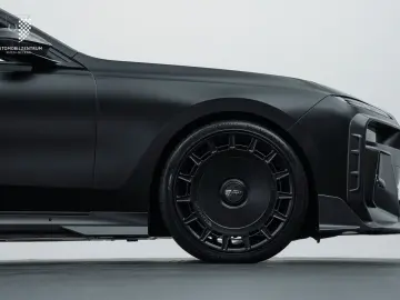 BMW 750e MANSORY FullCarbon Executive SkyLounge