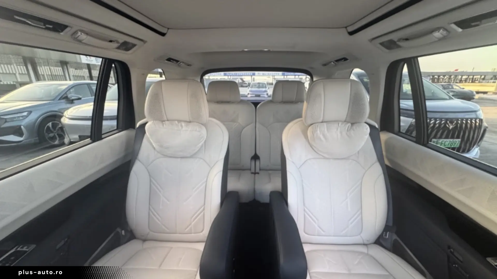 ZEEKR 9X ULTRA 70 KW Obsidian Black Edition Package