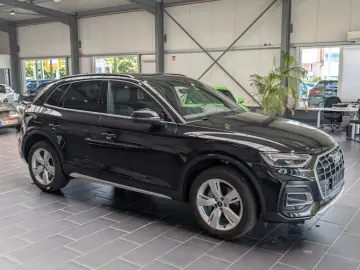 AUDI Q5 40 TDI quattro S tronic advanced  S-Line