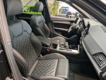 AUDI Q5 40 TDI quattro S tronic advanced  S-Line