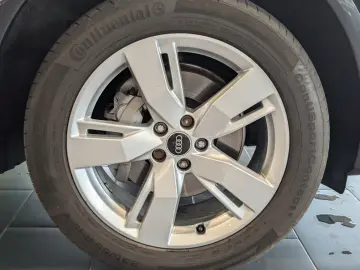 AUDI Q5 40 TDI quattro S tronic advanced  S-Line