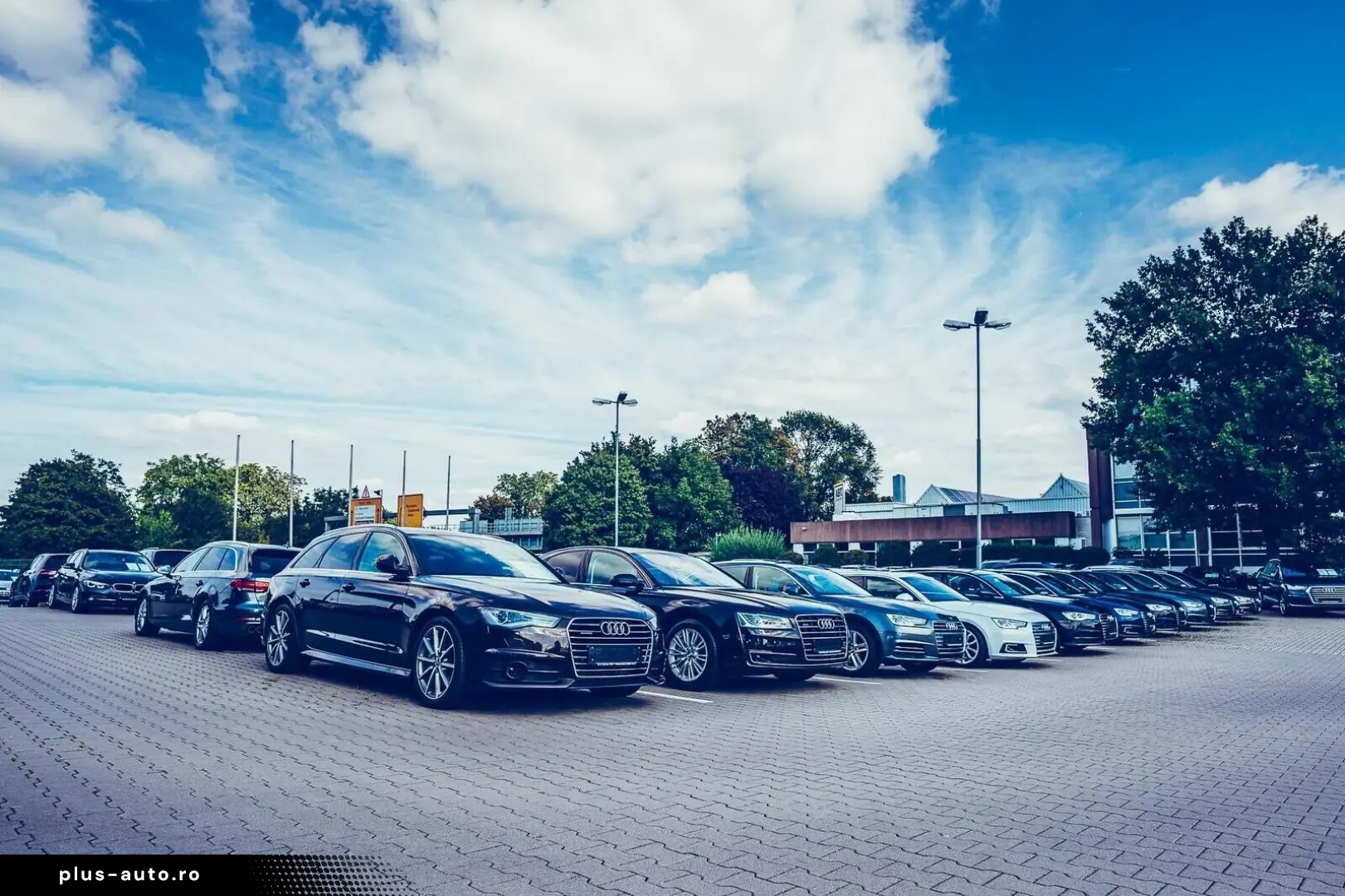 AUDI Q5 40 TDI quattro S tronic advanced  S-Line
