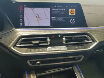 BMW X5 xDrive40i M Sport AHK SHZ LASER LUFT