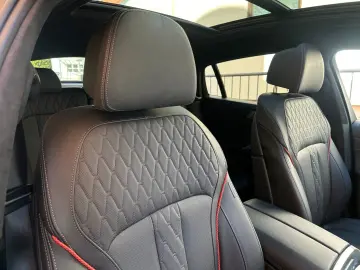 BMW X6 xDr40d M Sport Black Vermilion Edition Frozen