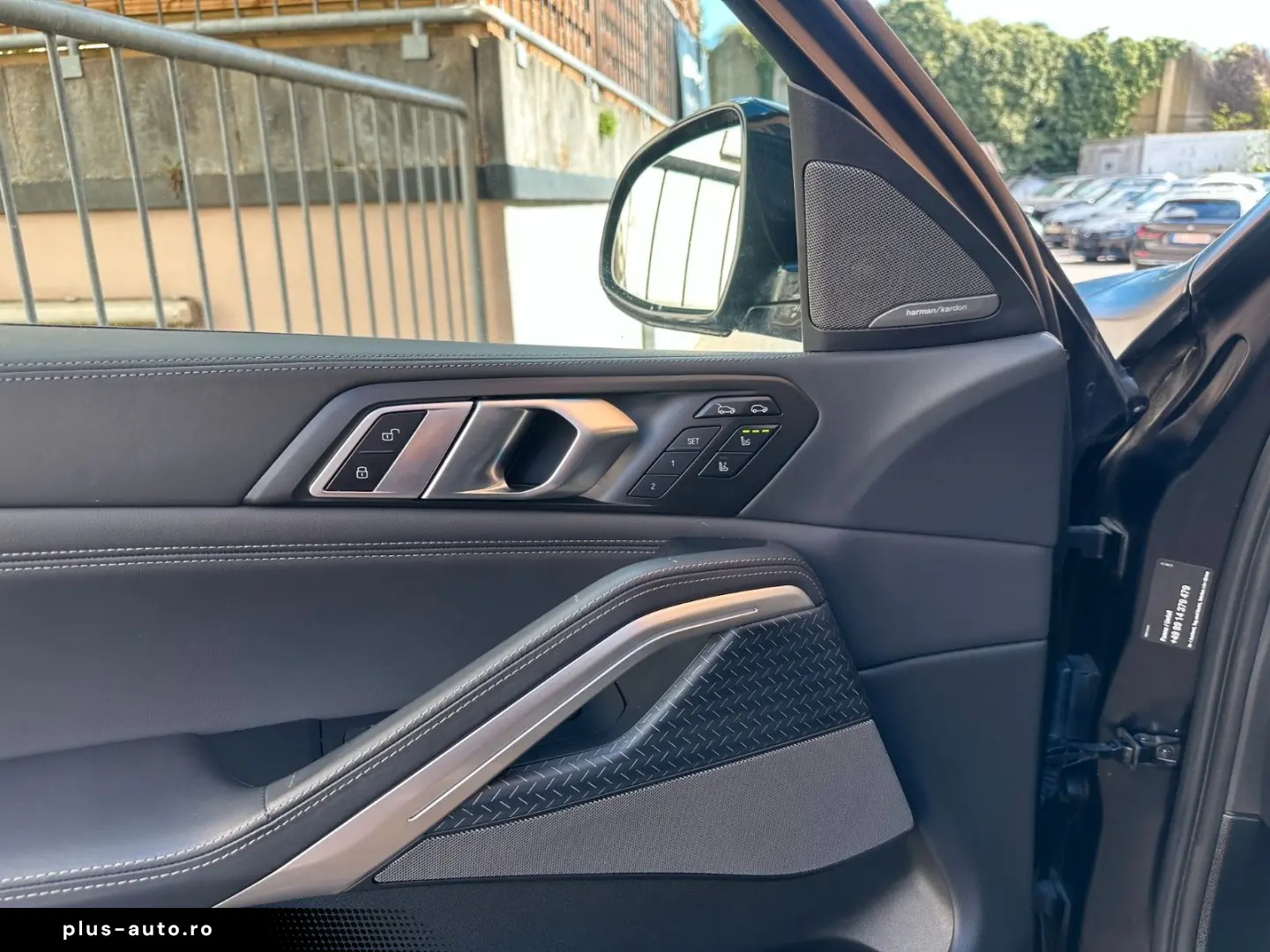 BMW X6 xDr40d M Sport Black Vermilion Edition Frozen