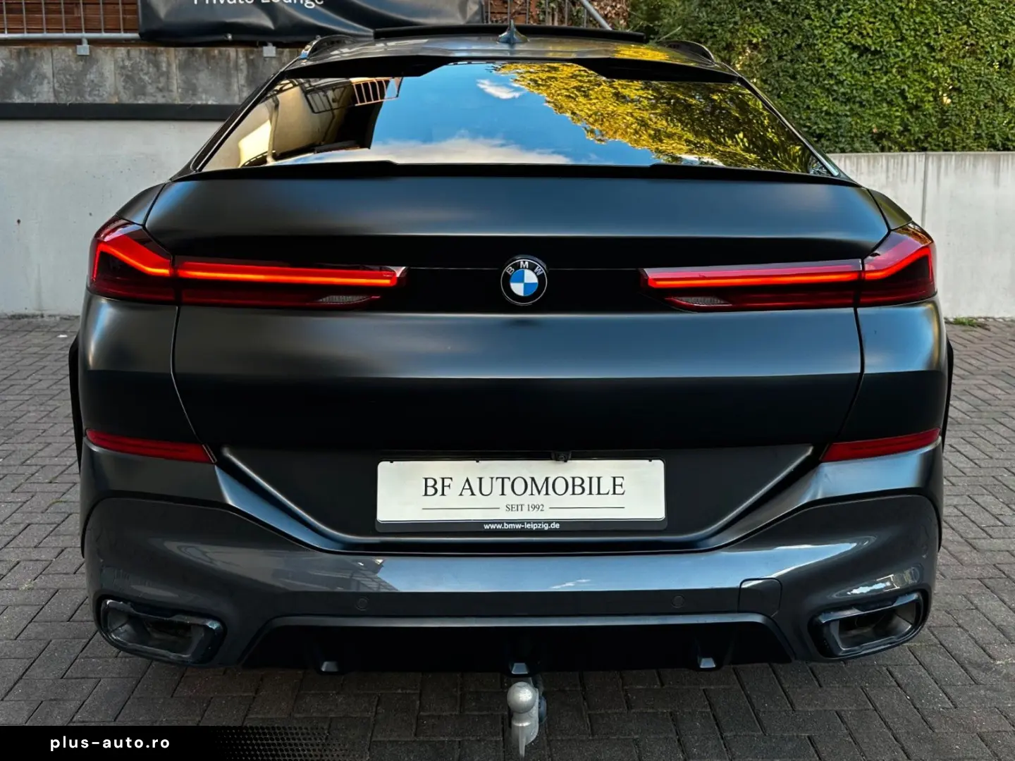 BMW X6 xDr40d M Sport Black Vermilion Edition Frozen