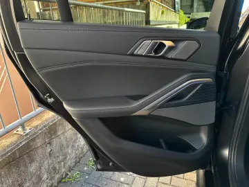 BMW X6 xDr40d M Sport Black Vermilion Edition Frozen