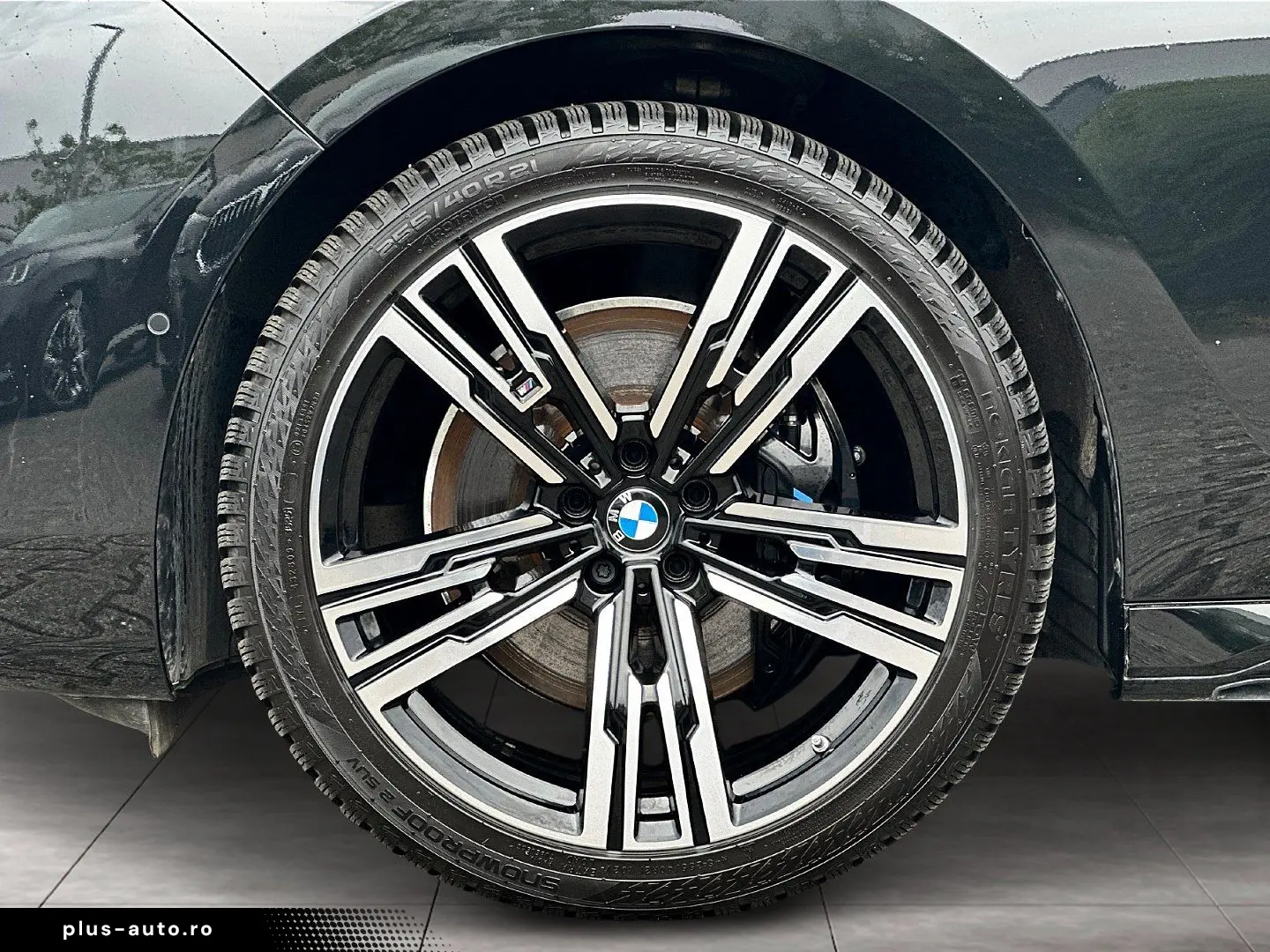 BMW 740d xDrive M Sport Pro Sky Lounge Iconic Glow
