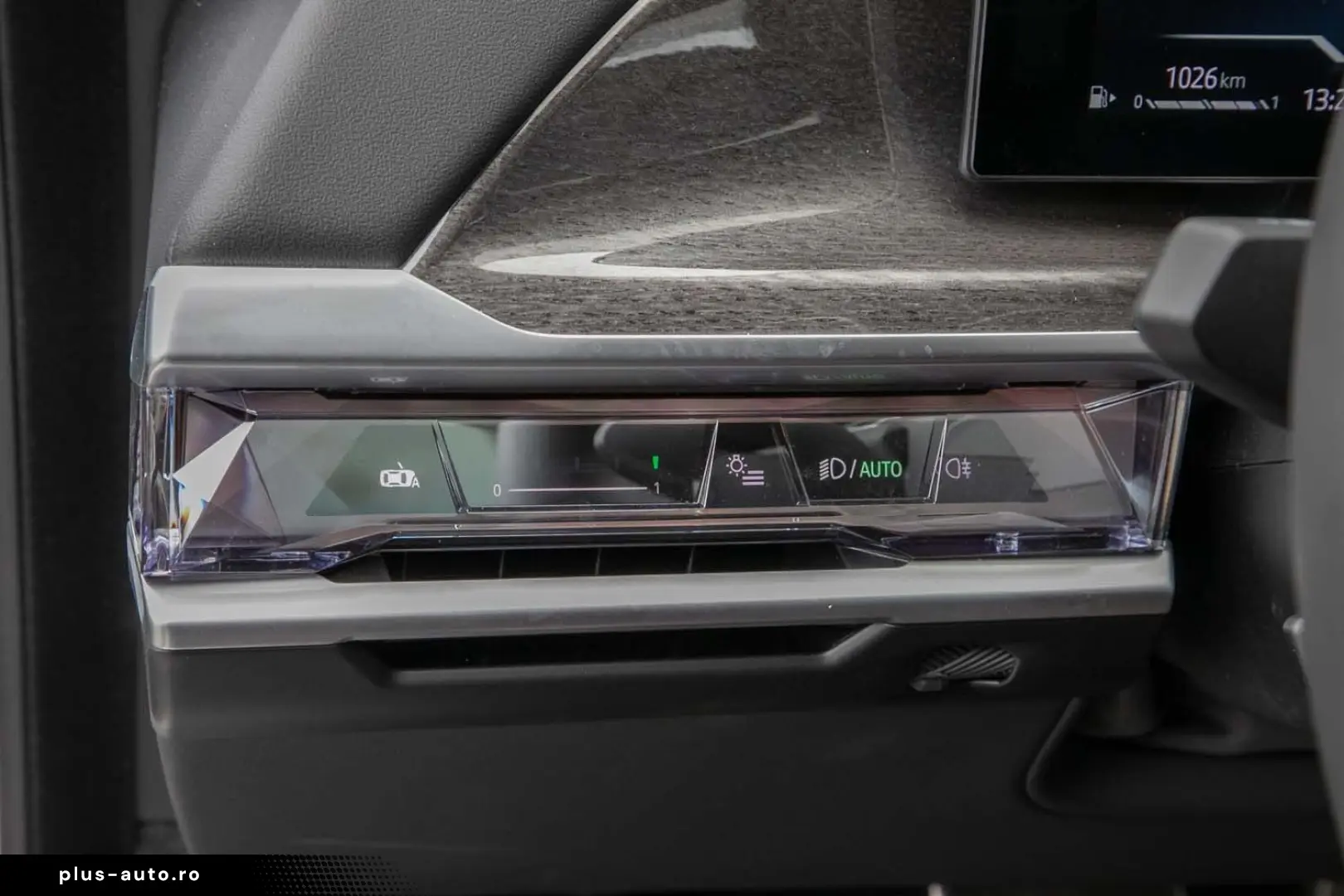 BMW 740d xDrive M Sportpaket Standhzg IconicGlow 20